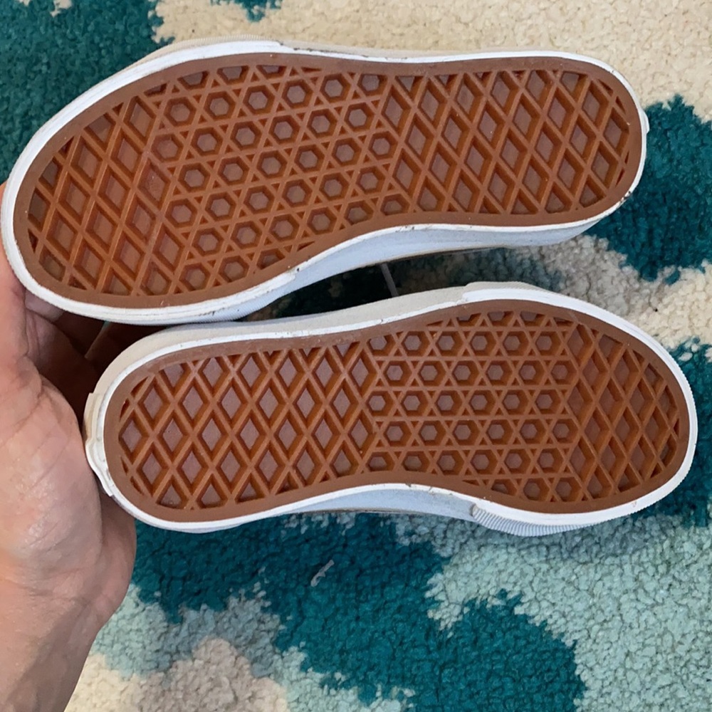 VANS - Picture 5 of 6